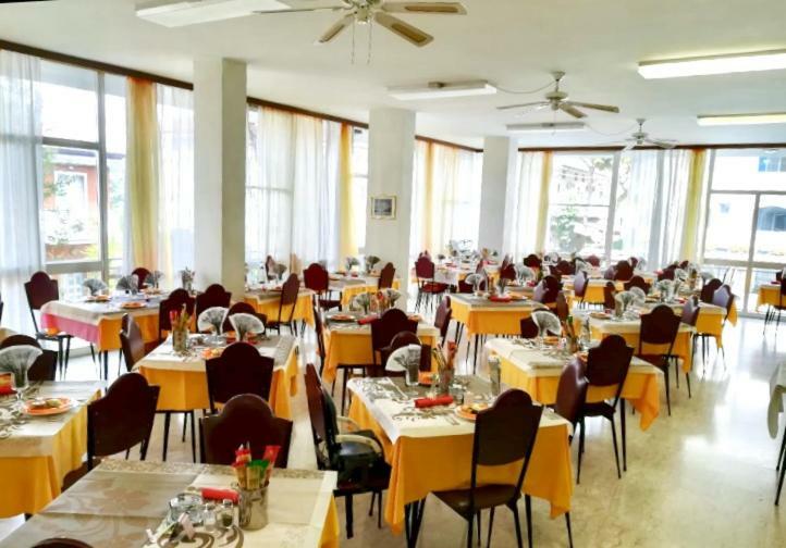 Hotel Savini רימיני מראה חיצוני תמונה